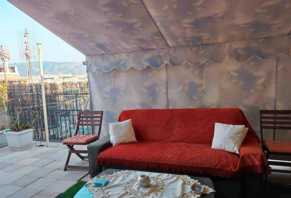 Spacious Private Rooftop Studio, Mountain And Sea View Athens Exterior photo
