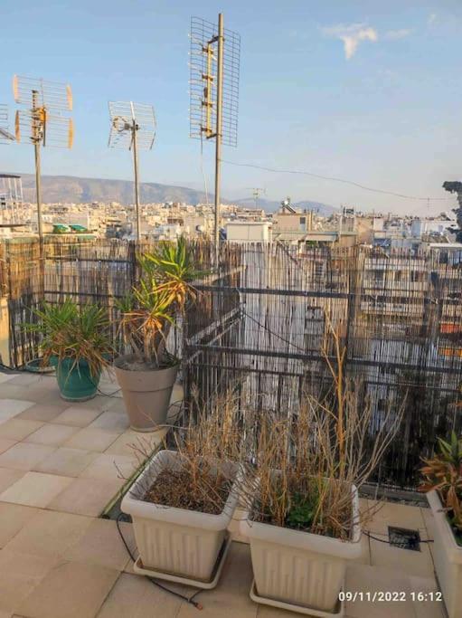 Spacious Private Rooftop Studio, Mountain And Sea View Athens Exterior photo
