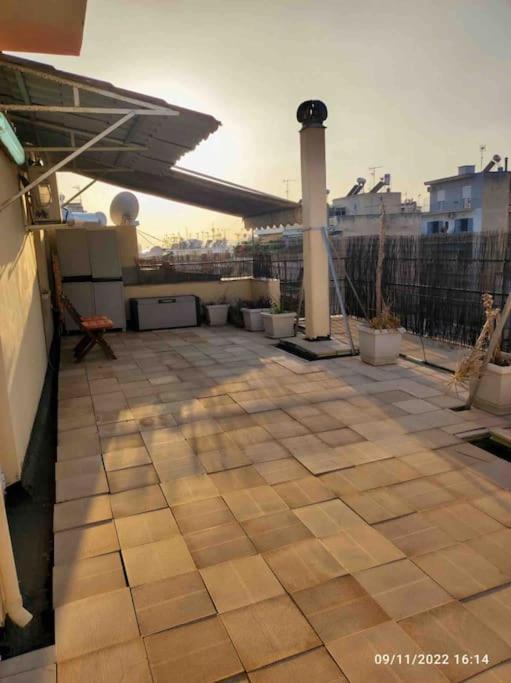 Spacious Private Rooftop Studio, Mountain And Sea View Athens Exterior photo